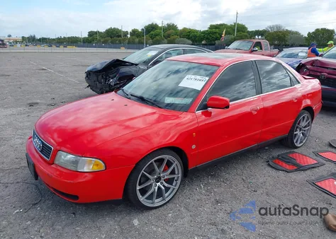 1997 Audi A4 2.8 z USA, uszkodzony, nr VIN WAUEA88D0VA021941